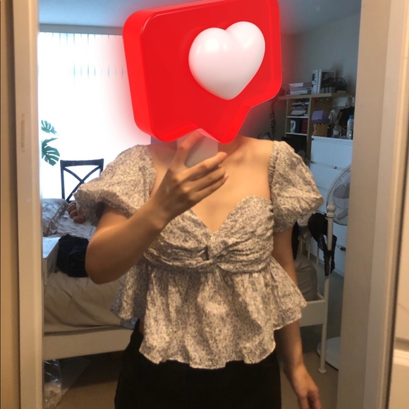 Top for sale - Picture 1 of 3